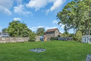 735 Muncey Rd, West Islip, NY 11795 - Photo 23