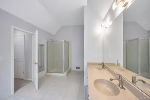 33 Peachtree Ct, Holtsville, NY 11742 - Photo 39