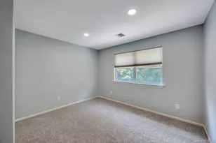 33 Peachtree Ct, Holtsville, NY 11742 - Photo 45