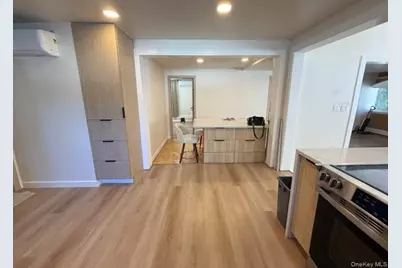 28 Floral Avenue, Bethpage, NY 11714 - Photo 15