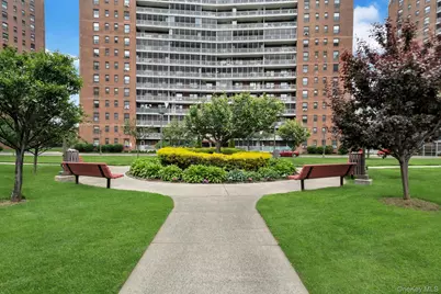 61-15 98th Street #16H, Rego Park, NY 11374 - Photo 3