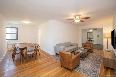 50 Brompton Road #Apt 3H, Great Neck, NY 11021 - Photo 11