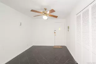 50 Brompton Rd, Great Neck, NY 11021 - Photo 23