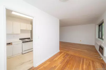 50 Brompton Road #Apt 3H, Great Neck, NY 11021 - Photo 15