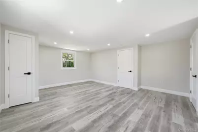 1707 N Gardiner Drive, Bay Shore, NY 11706 - Photo 21
