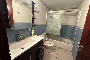 61-11 159th St, Fresh Meadows, NY 11365 - Photo 13