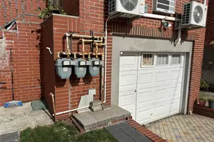 61-11 159th St, Fresh Meadows, NY 11365 - Photo 3