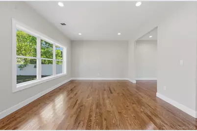 11 Henry Avenue, Ronkonkoma, NY 11779 - Photo 37