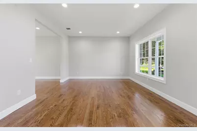 11 Henry Avenue, Ronkonkoma, NY 11779 - Photo 35