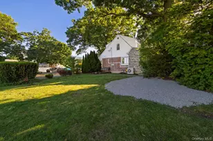 3499 Woodward Ave, Wantagh, NY 11793 - Photo 7