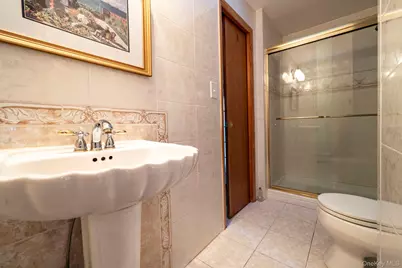 3499 Woodward Avenue, Wantagh, NY 11793 - Photo 13