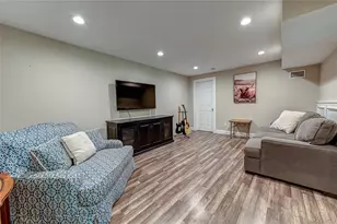 94 Woodhull Rd, Huntington, NY 11743 - Photo 25