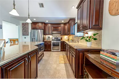 94 Woodhull Road, Huntington, NY 11743 - Photo 5