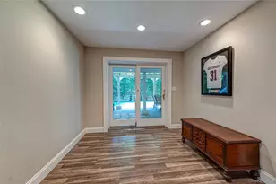 94 Woodhull Rd, Huntington, NY 11743 - Photo 29