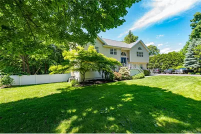 94 Woodhull Road, Huntington, NY 11743 - Photo 3