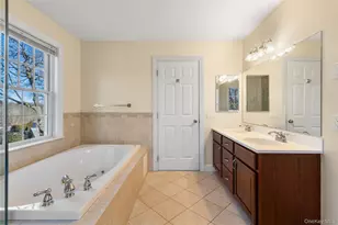 243 Knollwood Ave, Mamaroneck, NY 10543 - Photo 19