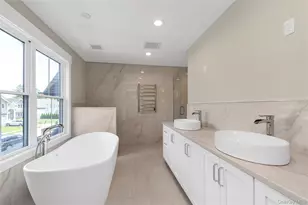 22 Northern Pkwy E, Plainview, NY 11803 - Photo 13