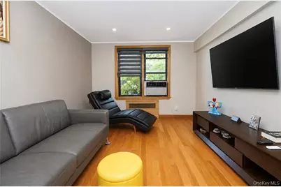 711 Montauk Court #2H, Brooklyn, NY 11235 - Photo 3