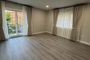 353 E 17th St, Brooklyn, NY 11226 - Photo 3