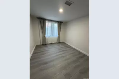 353 E 17th Street, Brooklyn, NY 11226 - Photo 5