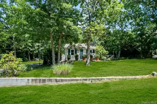 156 Washington Heights Ave, Hampton Bays, NY 11946 - Photo 3