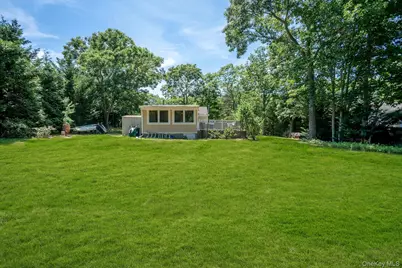 156 Washington Heights Avenue, Hampton Bays, NY 11946 - Photo 19