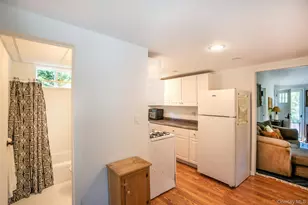 156 Washington Heights Ave, Hampton Bays, NY 11946 - Photo 13