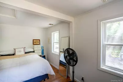156 Washington Heights Avenue, Hampton Bays, NY 11946 - Photo 15