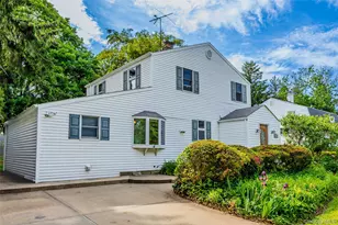 103 Cherrytree Ln, Roslyn Heights, NY 11577 - Photo 25