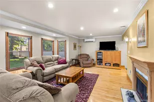 103 Cherrytree Ln, Roslyn Heights, NY 11577 - Photo 7