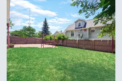 51 Atlantic Avenue, Freeport, NY 11520 - Photo 25