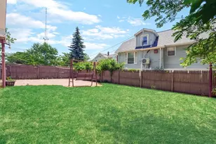 51 Atlantic Ave, Freeport, NY 11520 - Photo 25