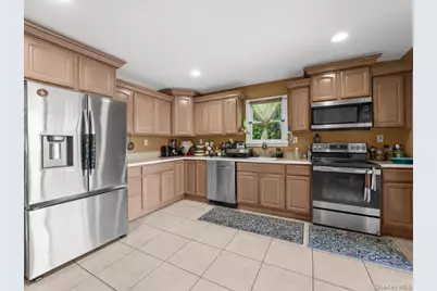 51 Atlantic Avenue, Freeport, NY 11520 - Photo 9