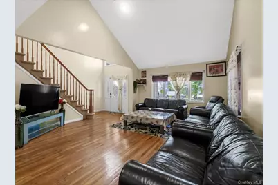 51 Atlantic Avenue, Freeport, NY 11520 - Photo 5
