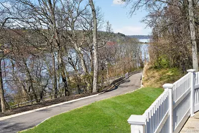 261 Harbor Road, Cold Spring Harbor, NY 11724 - Photo 37