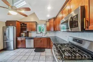 191 Grove St, Port Jefferson Station, NY 11776 - Photo 9