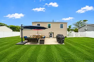 191 Grove St, Port Jefferson Station, NY 11776 - Photo 3