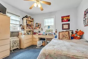 4612 Fayette Pl, Great Neck, NY 11020 - Photo 13