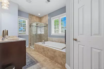 35 Briarwood Lane, New Windsor, NY 12553 - Photo 23