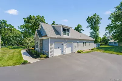 35 Briarwood Lane, New Windsor, NY 12553 - Photo 3