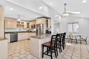 125 Hanson Pl, Malverne, NY 11565 - Photo 7