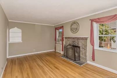 588 Adams Avenue, West Hempstead, NY 11552 - Photo 5