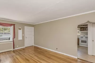 588 Adams Avenue, West Hempstead, NY 11552 - Photo 7
