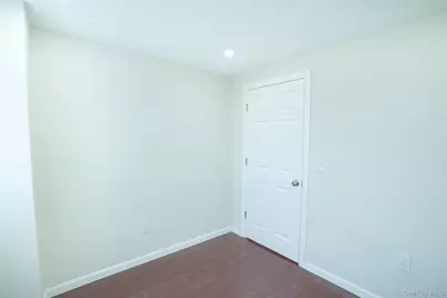 144 Carleton Avenue, Islip Terrace, NY 11752 - Photo 25
