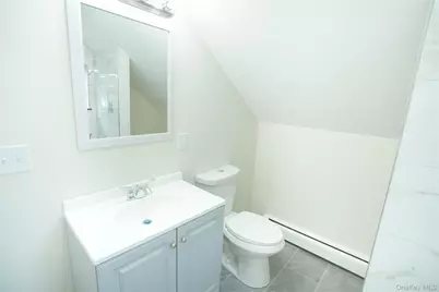 144 Carleton Avenue, Islip Terrace, NY 11752 - Photo 29