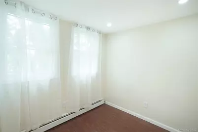 144 Carleton Avenue, Islip Terrace, NY 11752 - Photo 23