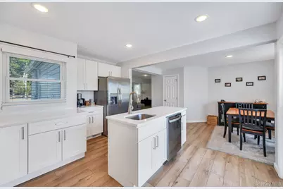 5 Hawkins Avenue, Smithtown, NY 11787 - Photo 15