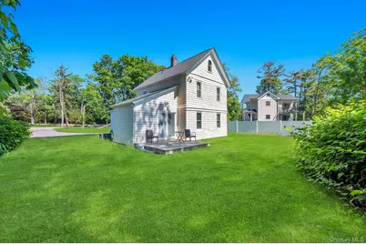5 Hawkins Avenue, Smithtown, NY 11787 - Photo 33