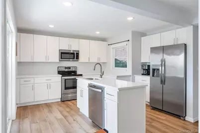 5 Hawkins Avenue, Smithtown, NY 11787 - Photo 13