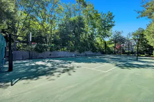 83 Kristin Ln, Hauppauge, NY 11788 - Photo 47